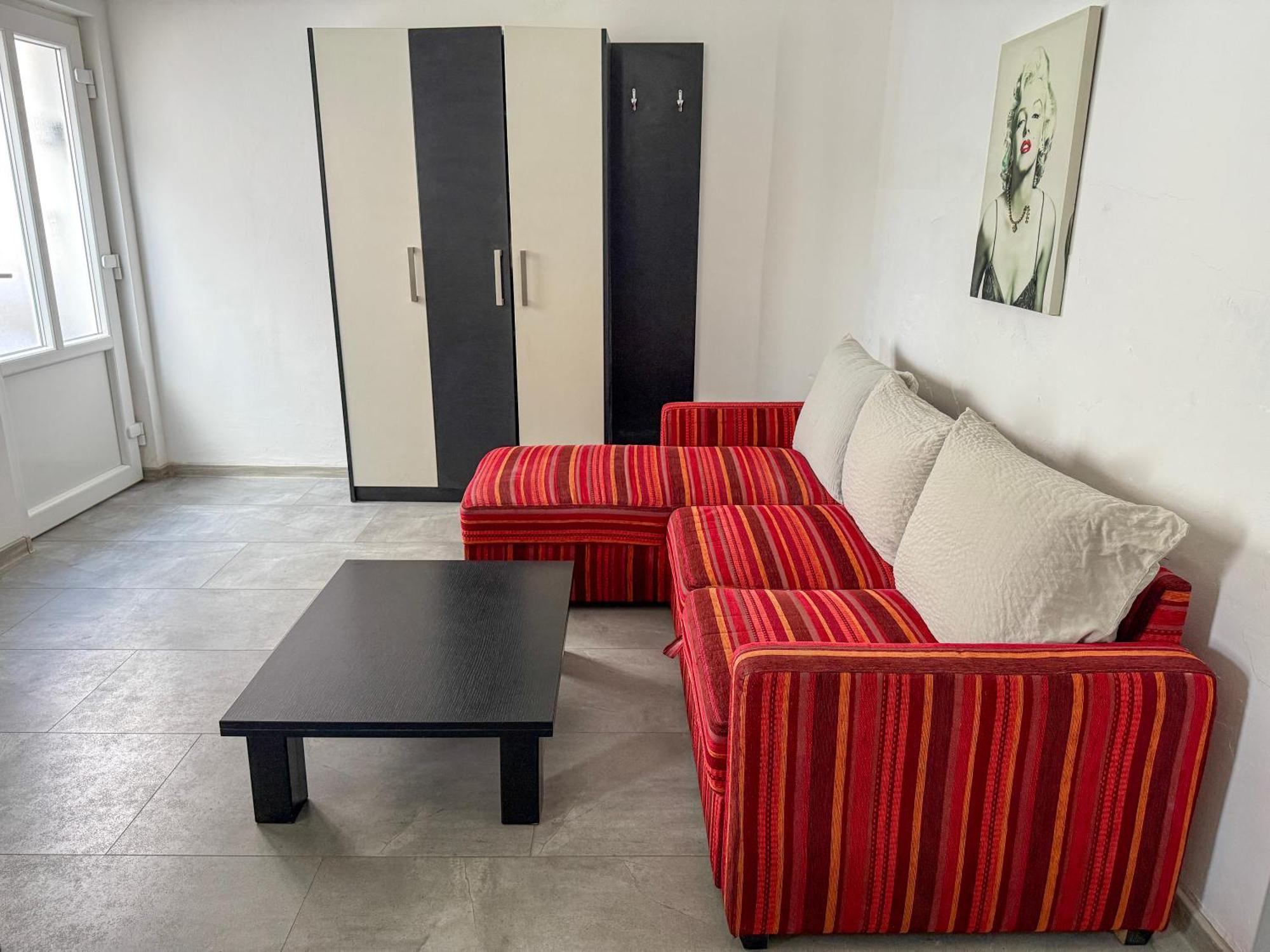 Lighthouse Apartament *